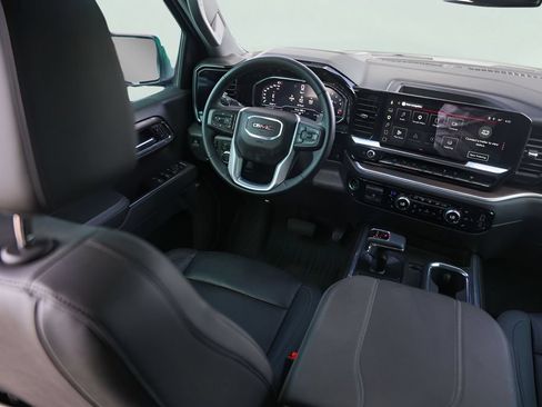 Used 2025 GMC Sierra 1500 SLT AWD/4WD image 30