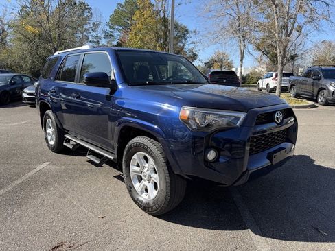 Used 2018 Toyota 4Runner SR5 image 1
