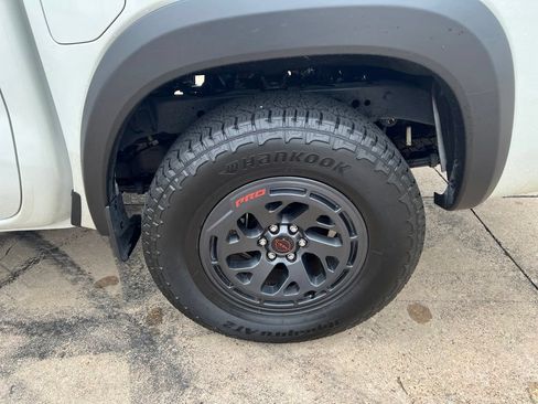 Used 2026 Nissan Frontier PRO-4X AWD/4WD image 8