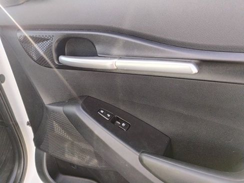 Used 2022 Kia Seltos LX image 12