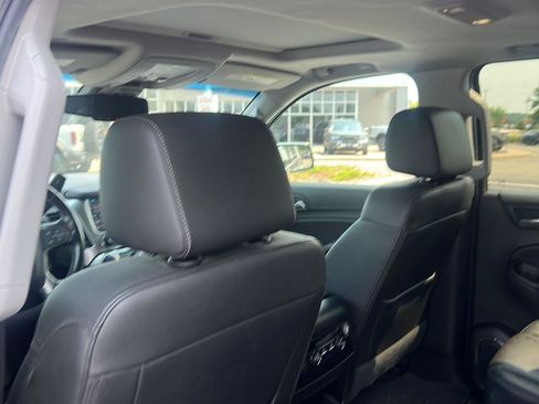 Used 2018 Chevrolet Suburban LT AWD/4WD image 20