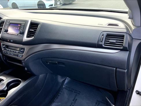 Used 2019 Honda Ridgeline RTL image 18