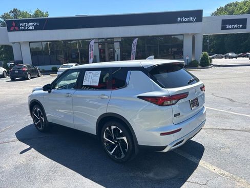 Used 2022 Mitsubishi Outlander SE AWD/4WD image 5