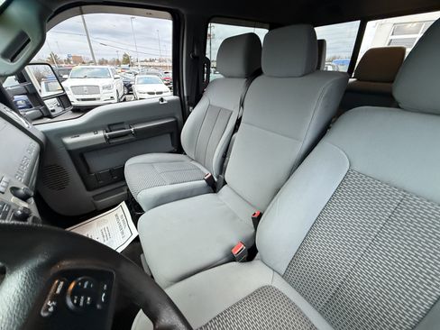 Used 2016 Ford F250 XLT w/ XLT Premium Package image 14