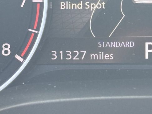 Used 2025 Nissan Rogue SV FWD image 28