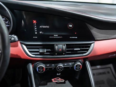 Used 2019 Alfa Romeo Giulia Ti w/ Quick Order Package 22Z Lusso RWD image 34