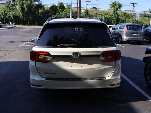 Used 2018 Honda Odyssey EX-L image 6