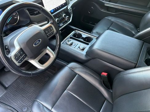 Certified 2023 Ford Expedition XLT AWD/4WD image 11