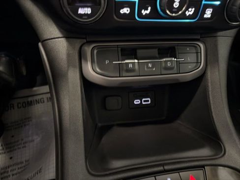 Used 2023 GMC Acadia AT4 w/ Preferred Package image 27