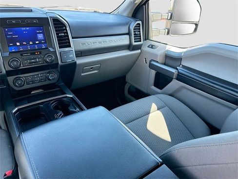 Used 2021 Ford F250 XLT w/ XLT Premium Package image 21