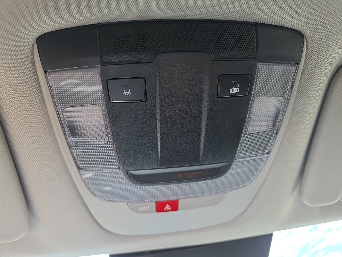 Used 2024 Kia Sportage EX FWD image 16