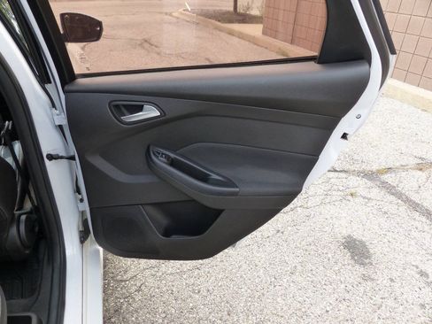Used 2017 Ford Focus ST FWD image 48