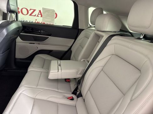 New 2026 Lincoln Nautilus Premier image 17