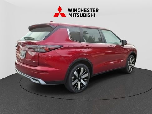 New 2025 Mitsubishi Outlander SE image 5