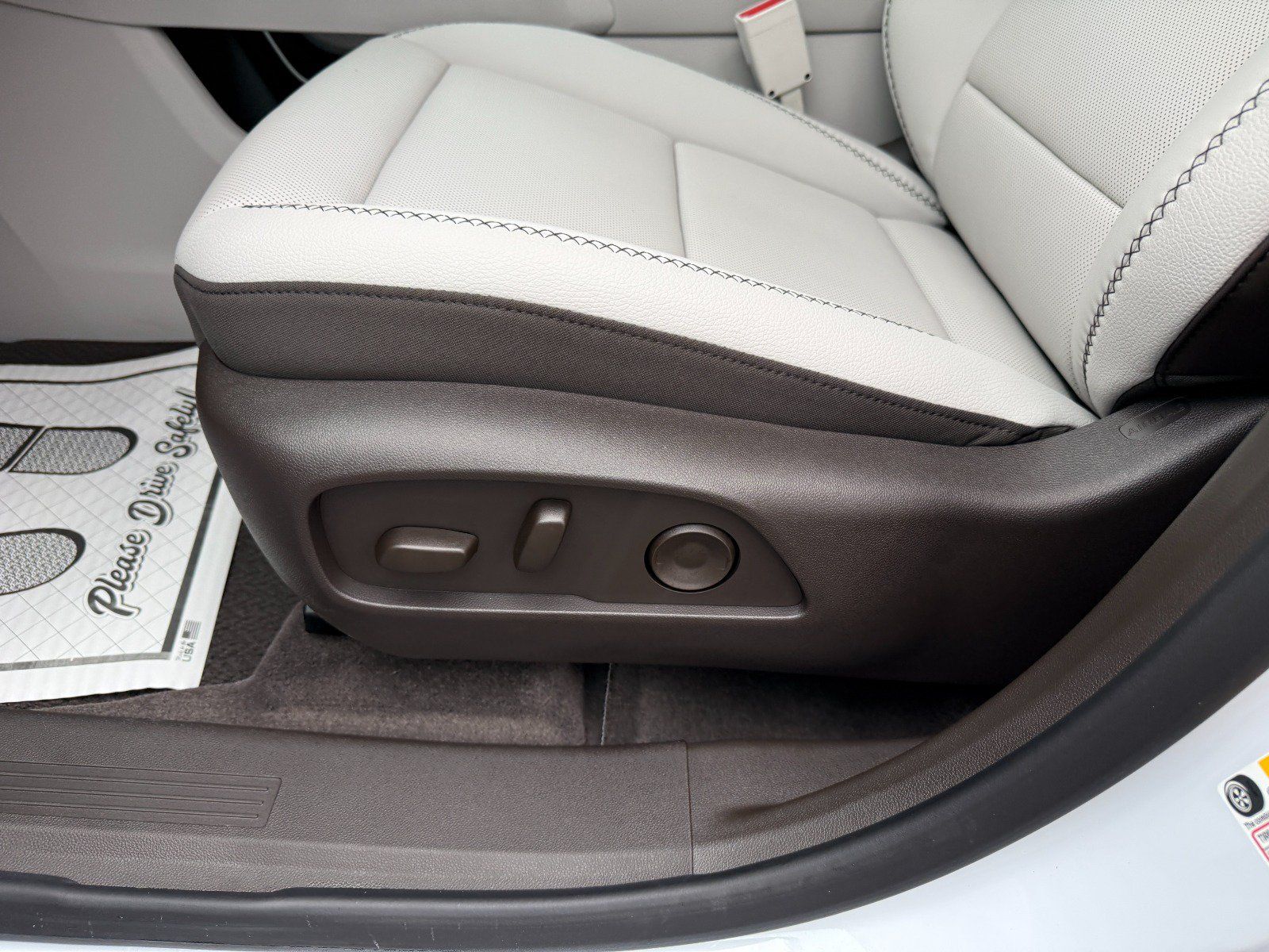 New 2027 GMC Terrain Denali AWD/4WD image 25