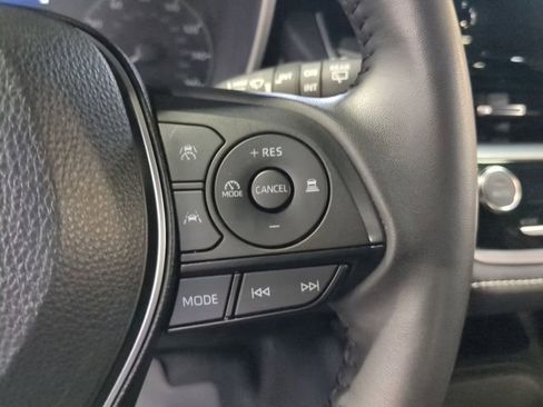 Used 2025 Toyota Corolla SE image 23