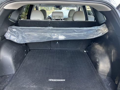 Used 2024 Hyundai Tucson Limited image 26
