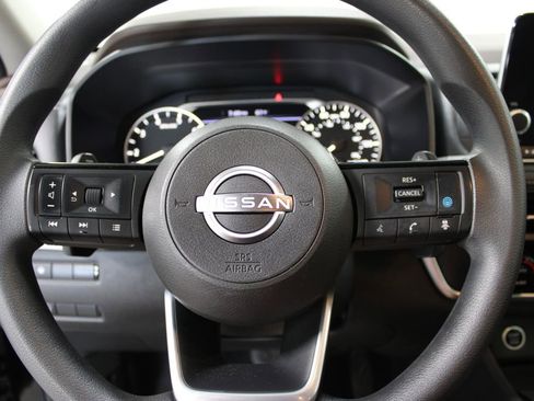 Used 2023 Nissan Rogue SV AWD/4WD image 23