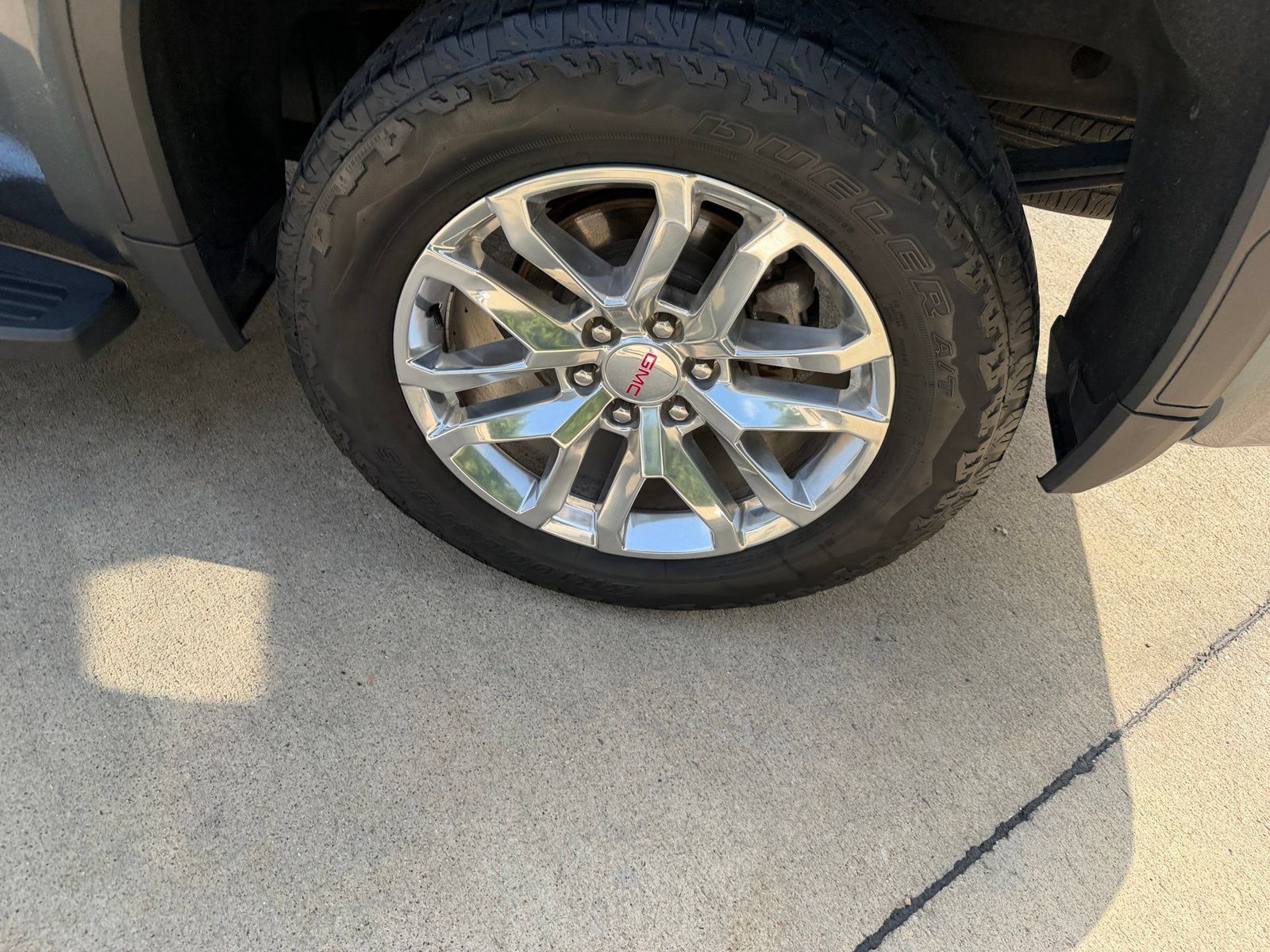 Used 2019 GMC Sierra 1500 SLT w/ SLT Premium Plus Package AWD/4WD image 37