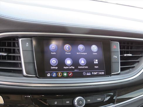 Used 2020 Buick Enclave Essence image 22