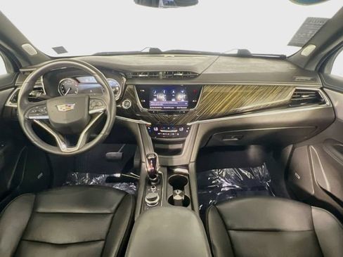 Used 2023 Cadillac XT6 Premium Luxury AWD/4WD image 28