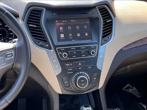 Used 2018 Hyundai Santa Fe Sport image 7