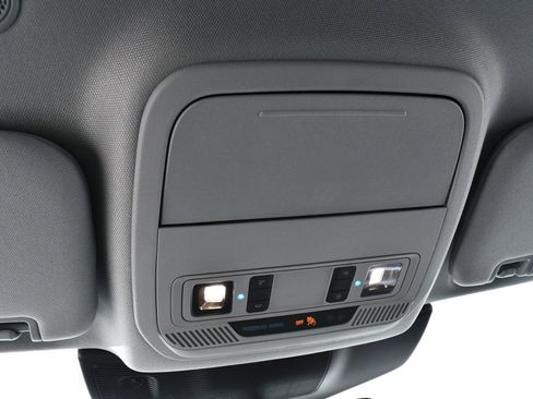 Used 2022 Ford Explorer XLT w/ Equipment Group 202A image 35