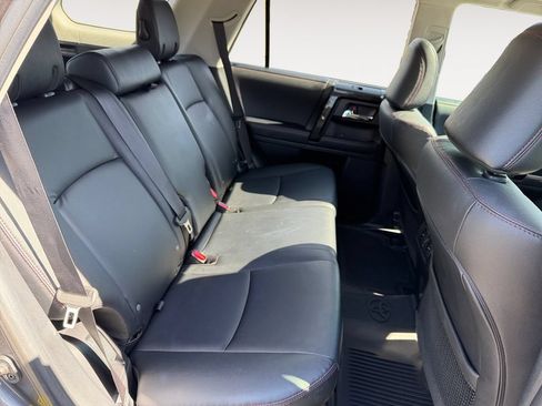 Used 2023 Toyota 4Runner TRD Off-Road Premium w/ Moonroof Package AWD/4WD image 24
