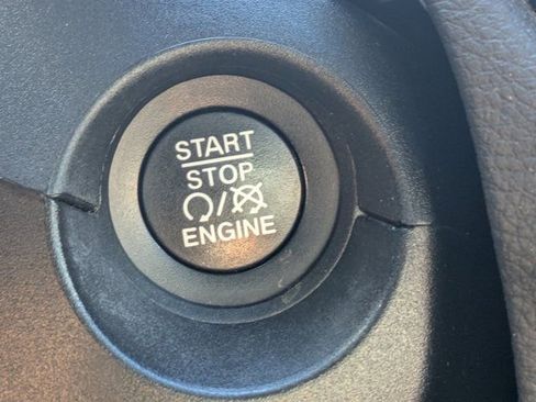 Used 2021 Jeep Compass Latitude w/ Convenience Group image 26