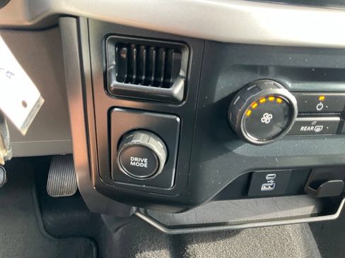 Used 2023 Ford F150 XLT RWD image 18