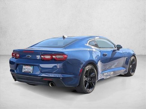 Used 2023 Chevrolet Camaro LT RWD image 5