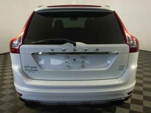 Used 2016 Volvo XC60 T5 Premier AWD/4WD image 4