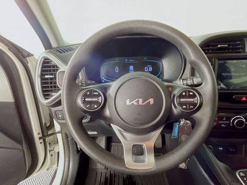 Used 2024 Kia Soul LX w/ Option Group 015 FWD image 12