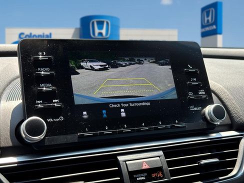 Used 2020 Honda Accord LX image 23