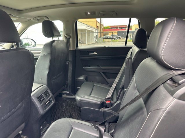 Used 2021 Volkswagen Atlas SEL AWD/4WD image 16