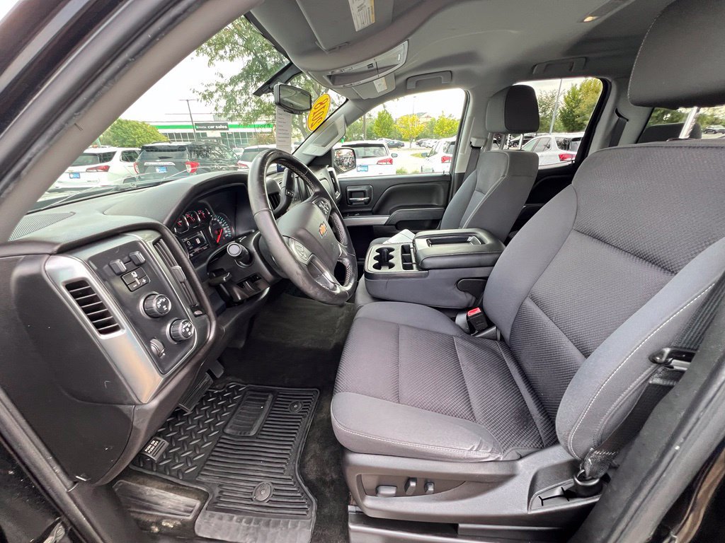 Used 2018 Chevrolet Silverado 1500 LT AWD/4WD image 18