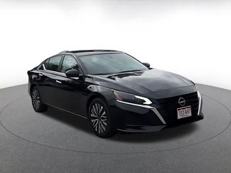 Used 2025 Nissan Altima 2.5 SV FWD video 2