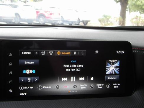 Certified 2025 Nissan Kicks SR image 30