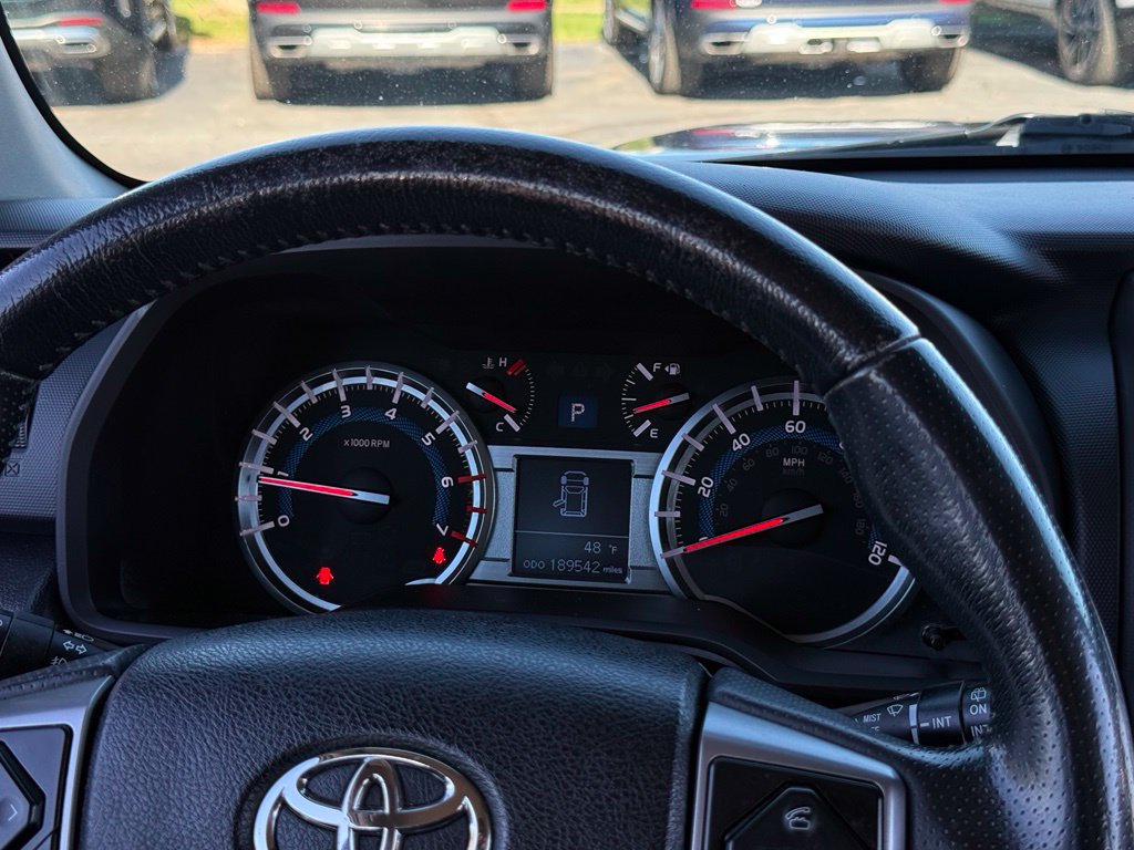 Used 2016 Toyota 4Runner SR5 AWD/4WD image 7