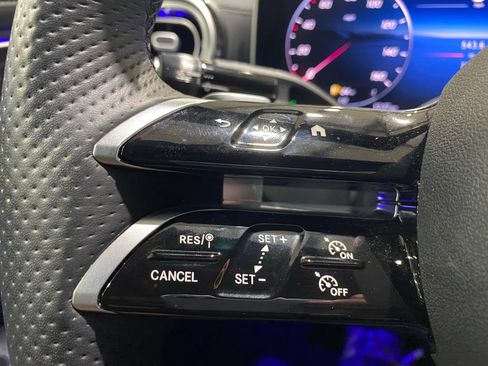 New 2026 Mercedes-Benz GLC 300 image 9