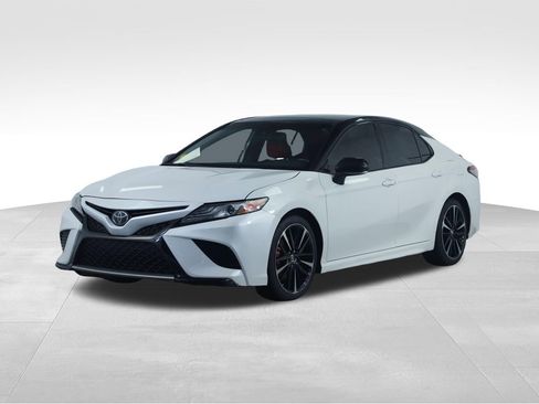 Used 2019 Toyota Camry XSE FWD image 7