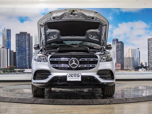 Certified 2022 Mercedes-Benz GLS 450 4MATIC image 4