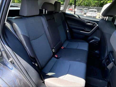 Used 2025 Toyota RAV4 XLE w/ Convenience Package FWD image 20
