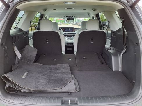Used 2025 Hyundai Palisade SEL FWD image 11
