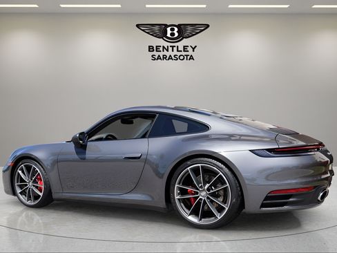 Used 2022 Porsche 911 Carrera S RWD image 3