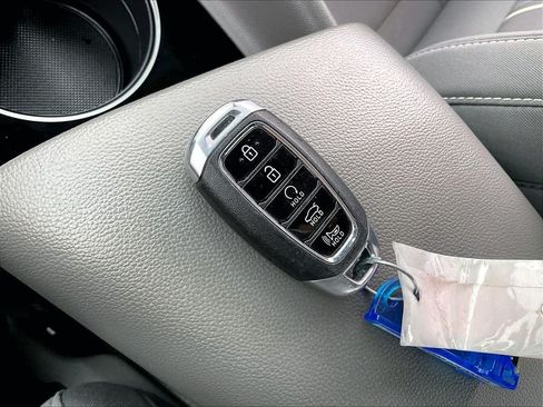Used 2023 Hyundai Elantra SEL w/ Convenience Package FWD image 26