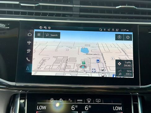 Used 2025 Audi Q8 Prestige image 36