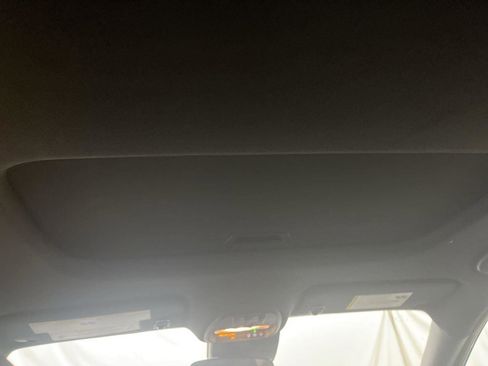 Used 2025 Buick Envista Sport Touring w/ Experience Buick Package image 21