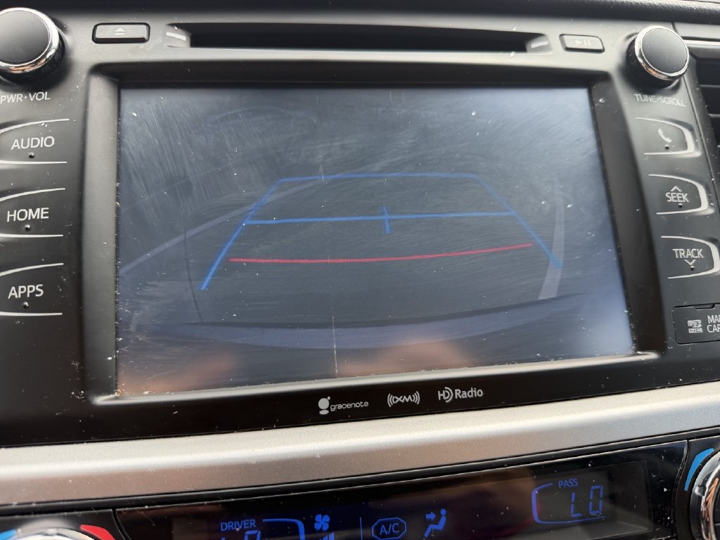 Used 2016 Toyota Highlander XLE FWD image 19