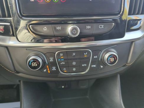 Used 2021 Chevrolet Traverse LT w/ LPO, Floor Liner Package AWD/4WD image 30